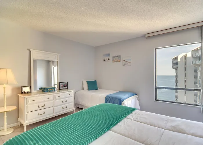 Dolphin & Manatee Viewing From 15th Floor & Pool!