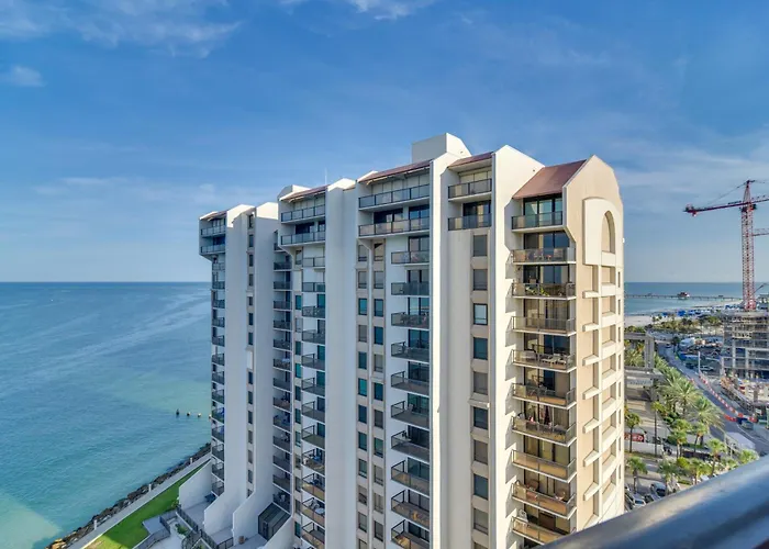 Ferienhaus Dolphin & Manatee Viewing From 15th Floor & Pool! Clearwater Beach
