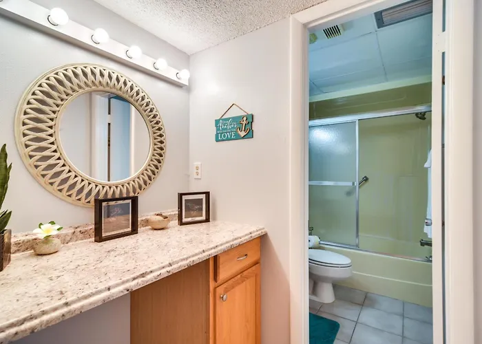 Dolphin & Manatee Viewing From 15th Floor & Pool! * Clearwater Beach